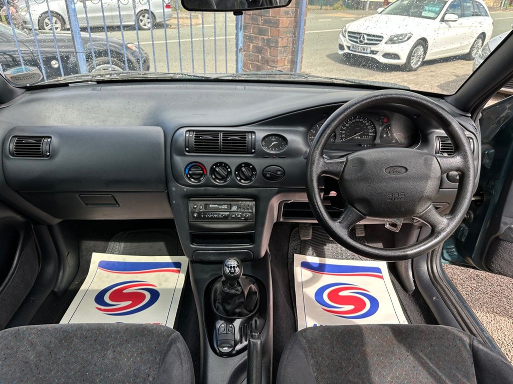 Used Ford Escort 1997 for sale - 77668780: Photo 13