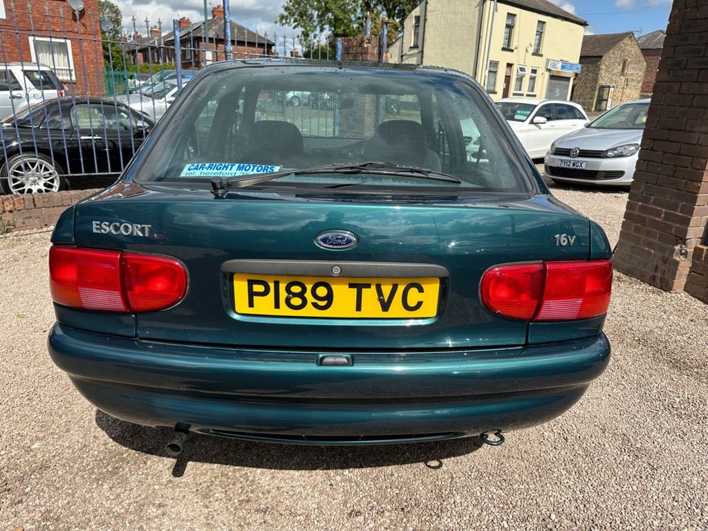 Used Ford Escort 1997 for sale - 77668780: Photo 5