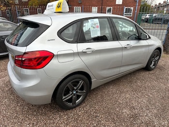 Used BMW 2 Series 2017 for sale - 76820492: Photo