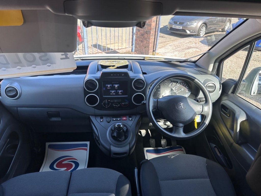 Used Peugeot Partner 2017 for sale - 77936891: Photo 19