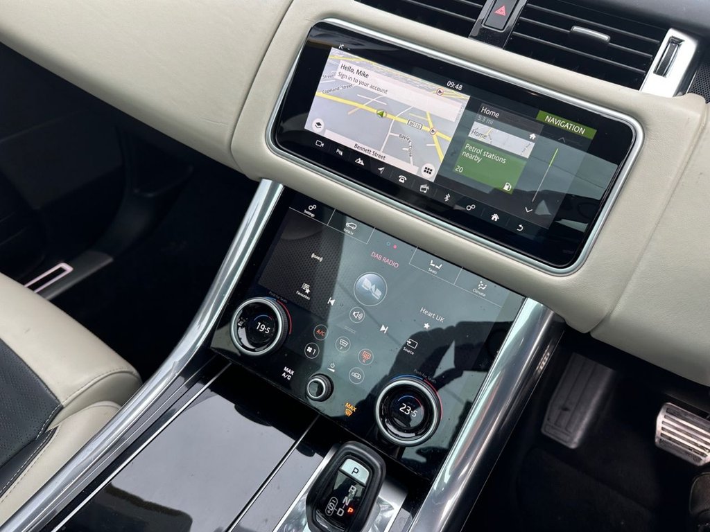 Used Land Rover Range Rover Sport 2018 for sale - 76590741: Photo 16