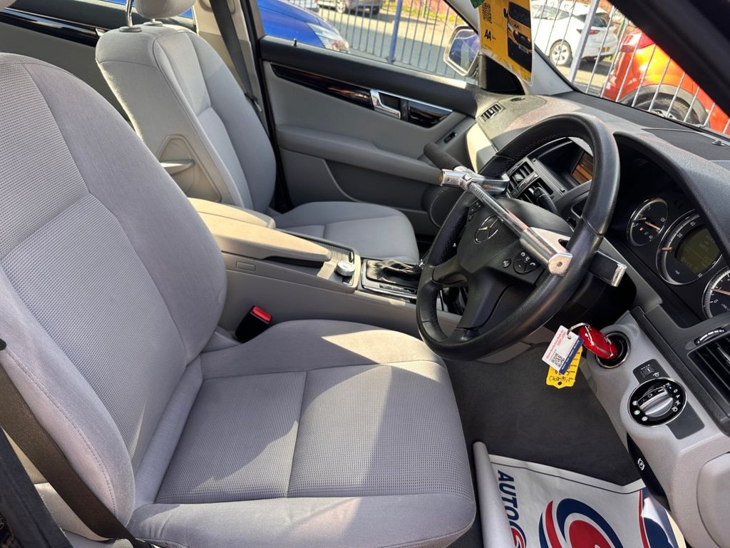 Used Mercedes-Benz C Class 2008 for sale - 77937128: Photo 10