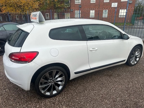 Used Volkswagen Scirocco 2011 for sale - 76279725: Photo 2