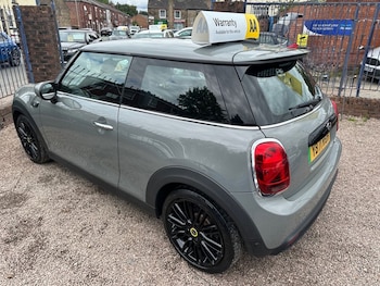 Used MINI Electric Hatch 2022 for sale - 75389230: Photo