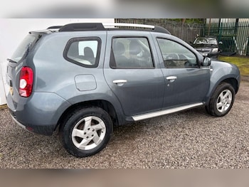 Used Dacia Duster 2014 for sale - 78373025: Photo