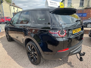 Used Land Rover Discovery Sport 2015 for sale - 75527644: Photo