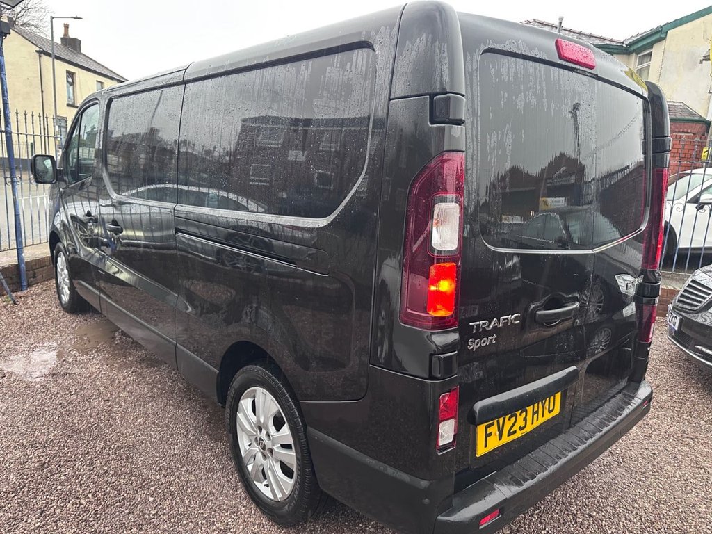 Used Renault Trafic 2023 for sale - 76986488: Photo 2