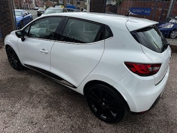 Used Renault Clio 2015 for sale - 79777940: Photo