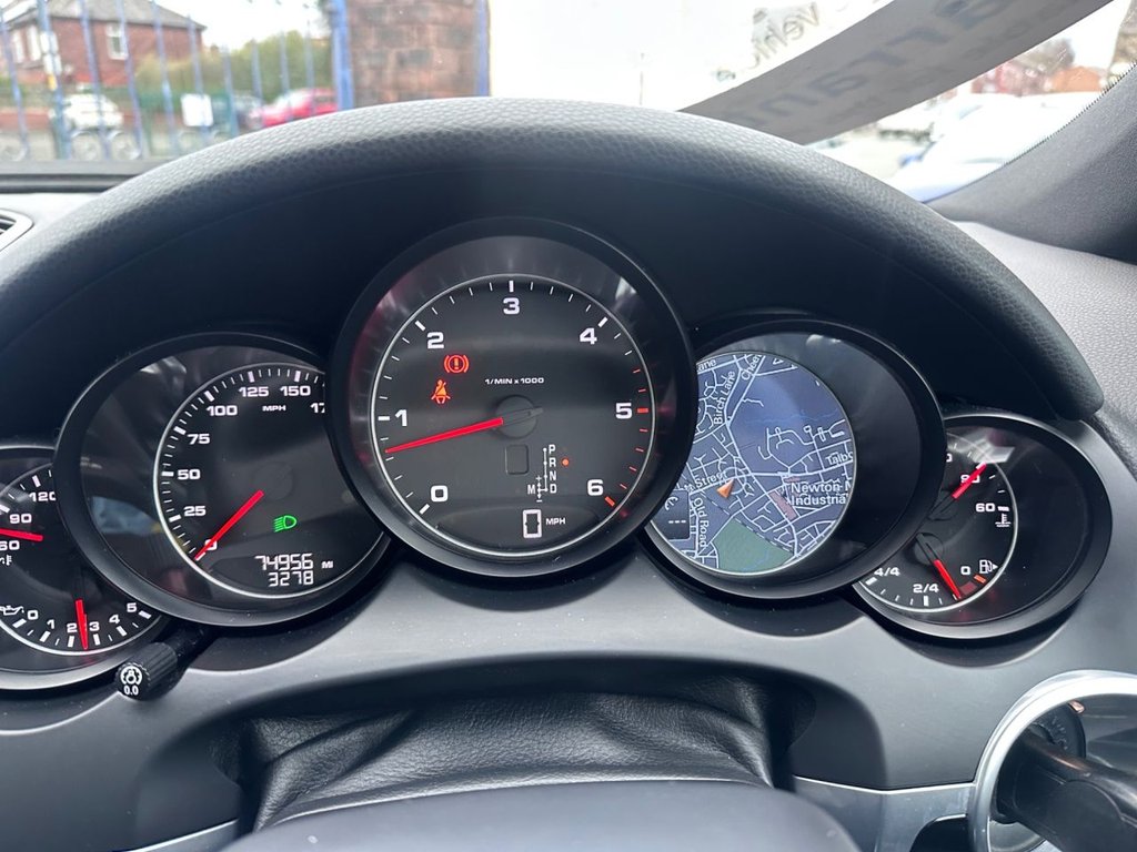 Used Porsche Cayenne 2014 for sale - 77821308: Photo 23