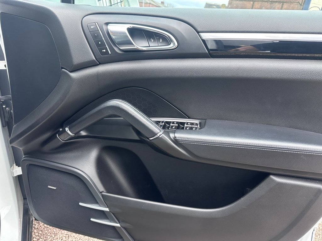 Used Porsche Cayenne 2014 for sale - 77821308: Photo 29
