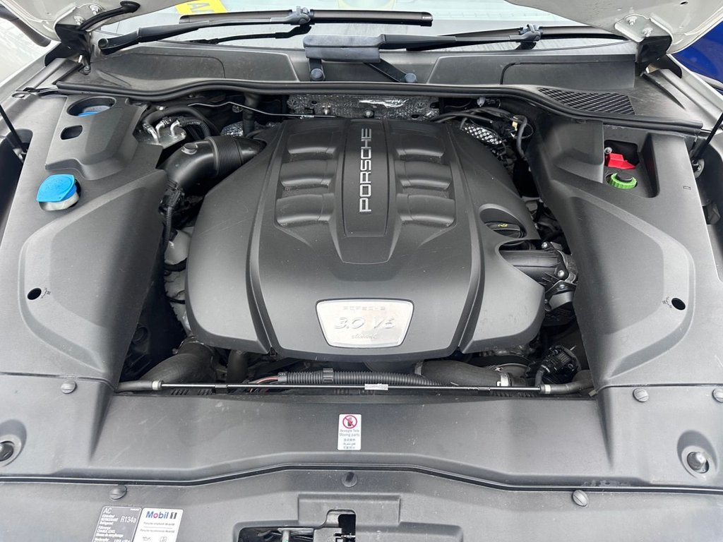 Used Porsche Cayenne 2014 for sale - 77821308: Photo 34