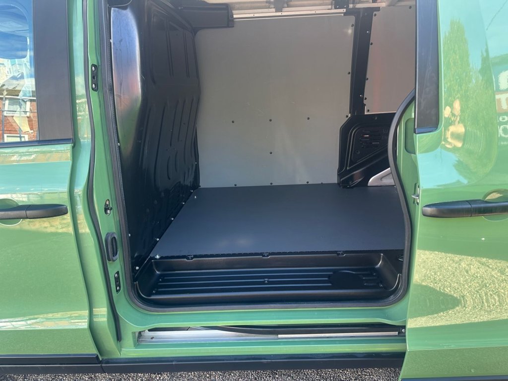 Used LEVC VN5 2021 for sale - 77952693: Photo 24