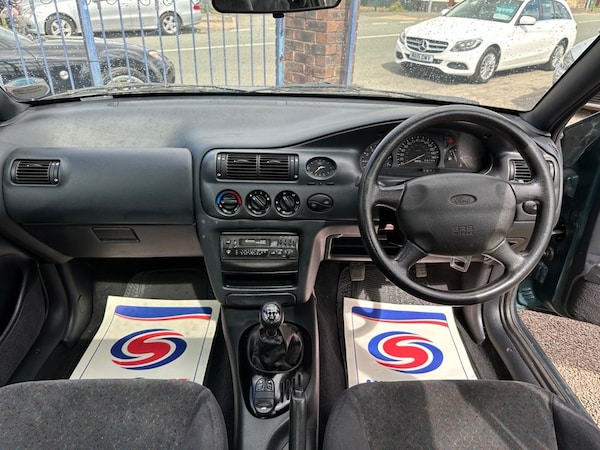 Used Ford Escort 1997 for sale - 75312877: Photo 13