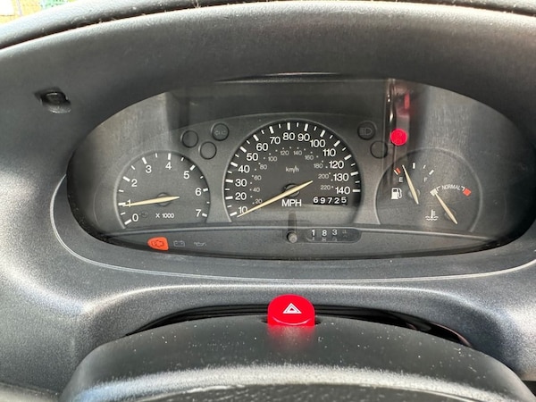 Used Ford Escort 1997 for sale - 75312877: Photo 15