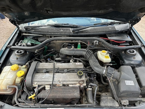Used Ford Escort 1997 for sale - 75312877: Photo 17