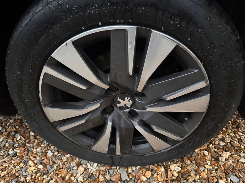 Used Peugeot 2008 2017 for sale - 78206560: Photo 17