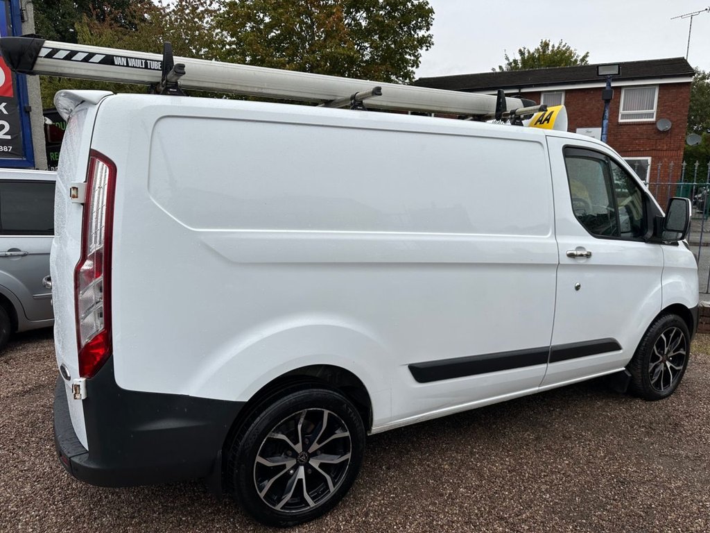 Used Ford Transit Custom 2015 for sale - 76163167: Photo 2