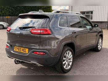 Used Jeep Cherokee 2015 for sale - 79462234: Photo
