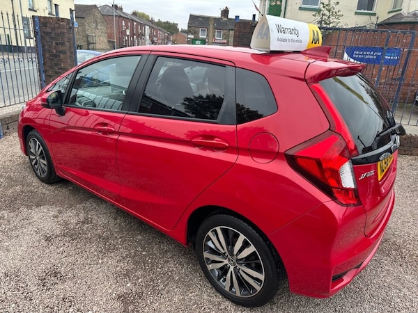 Used Honda Jazz 2018 for sale - 76291925: Photo 2