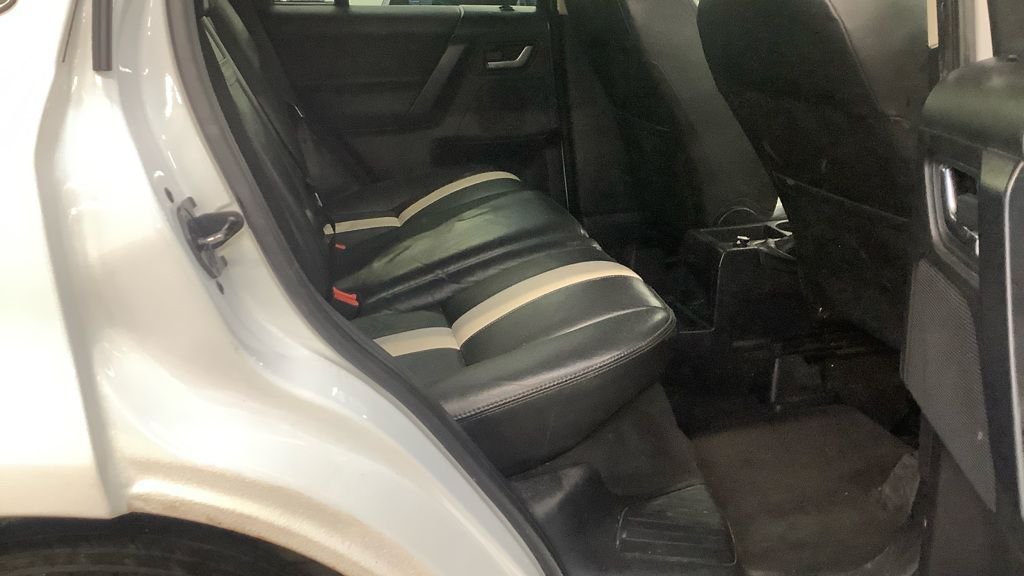 Used Land Rover Freelander 2011 for sale - 77457522: Photo 11