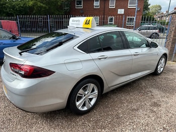 Used Vauxhall Insignia 2017 for sale - 75488202: Photo