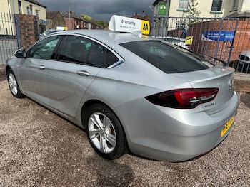 Used Vauxhall Insignia 2017 for sale - 75488202: Photo