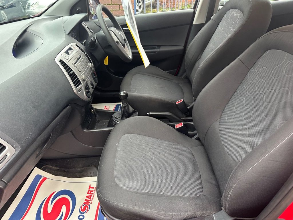 Used Hyundai i20 2012 for sale - 76546842: Photo 11