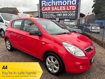 Used Hyundai i20 2012 for sale - 76546842: Photo