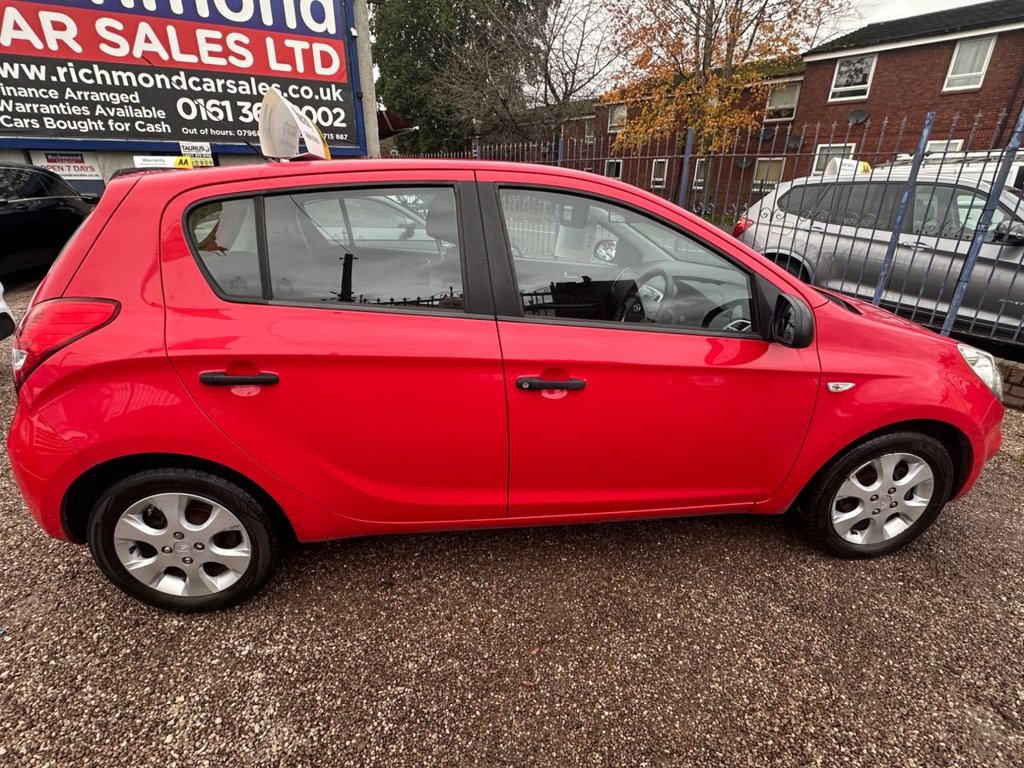 Used Hyundai i20 2012 for sale - 76546842: Photo 5