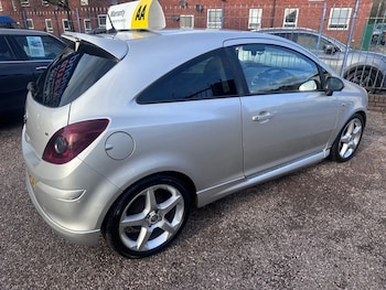 Used Vauxhall Corsa 2011 for sale - 77608675: Photo