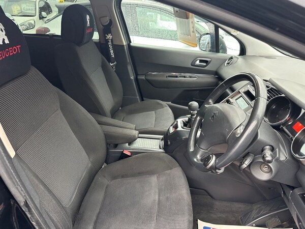 Used Peugeot 5008 2010 for sale - 76303862: Photo 10