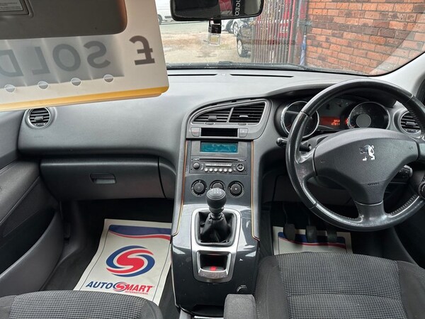 Used Peugeot 5008 2010 for sale - 76303862: Photo 20