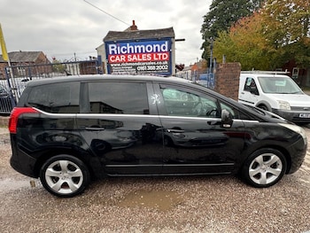 Used Peugeot 5008 2010 for sale - 76303862: Photo 4