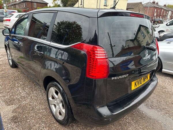 Used Peugeot 5008 2010 for sale - 76303862: Photo 6