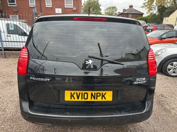 Used Peugeot 5008 2010 for sale - 76303862: Photo 7