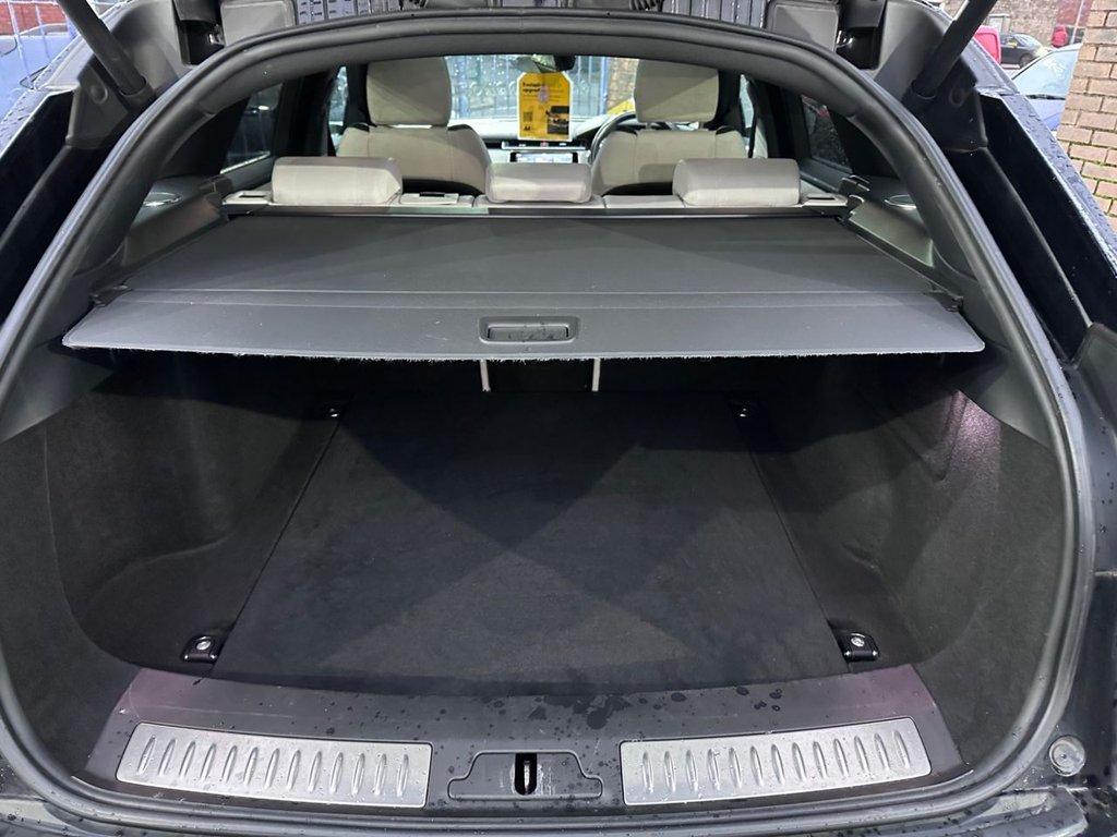 Used Land Rover Range Rover Velar 2019 for sale - 76867837: Photo 26