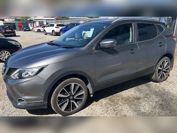Used Nissan Qashqai 2015 for sale - 78372663: Photo