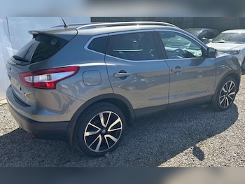 Used Nissan Qashqai 2015 for sale - 78372663: Photo