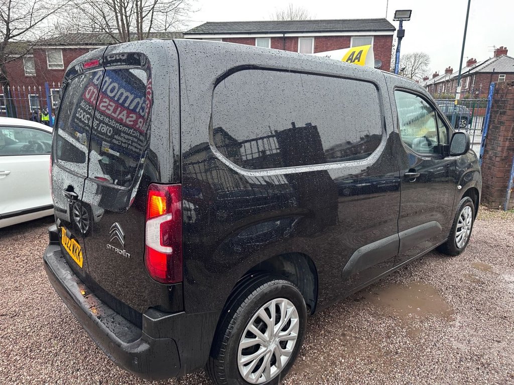 Used Citroen Berlingo 2022 for sale - 76986499: Photo 2