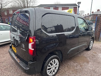 Used Citroen Berlingo 2022 for sale - 76986499: Photo