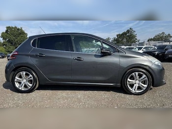Used Peugeot 208 2012 for sale - 79394570: Photo