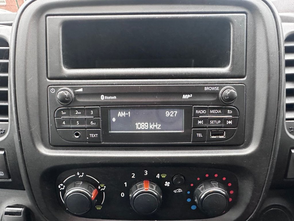 Used Vauxhall Vivaro 2017 for sale - 77507972: Photo 14