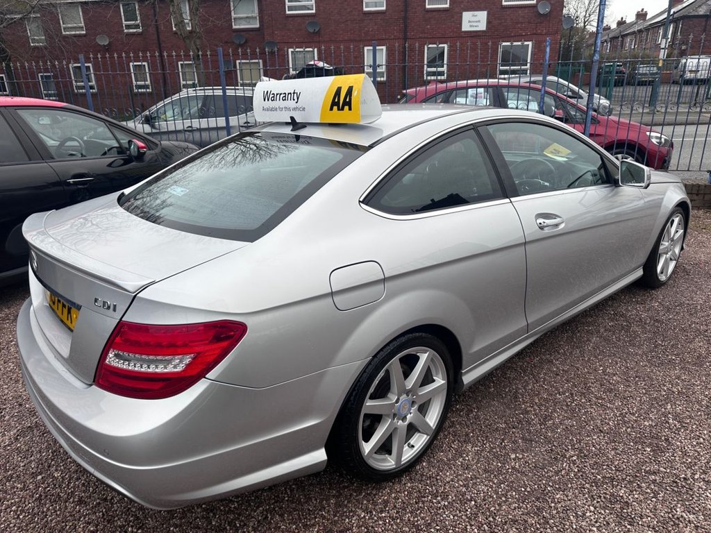 Used Mercedes-Benz C Class 2015 for sale - 77212762: Photo 2