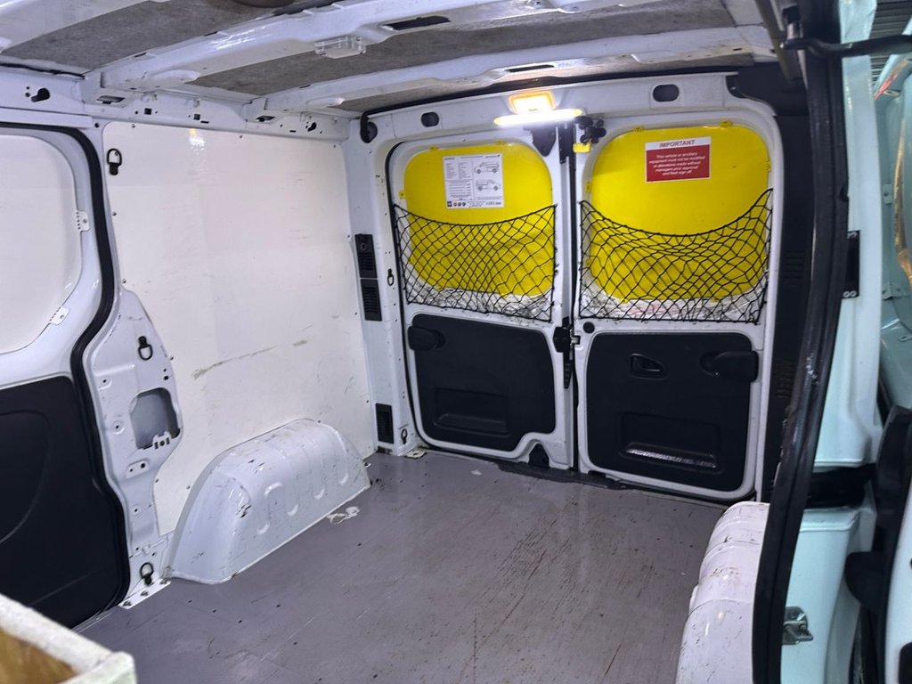 Used Vauxhall Vivaro 2017 for sale - 76470385: Photo 21