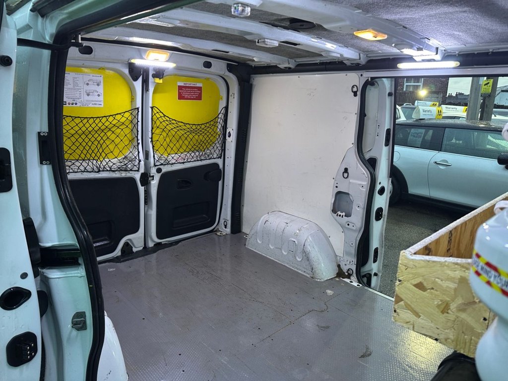 Used Vauxhall Vivaro 2017 for sale - 76470385: Photo 22