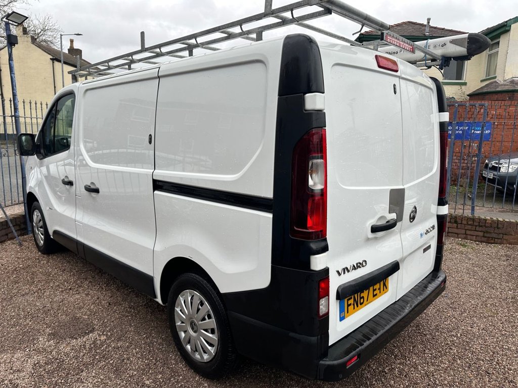 Used Vauxhall Vivaro 2017 for sale - 76470385: Photo 4