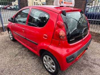 Used Peugeot 107 2011 for sale - 76376266: Photo