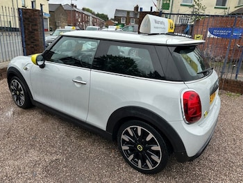 Used MINI Electric Hatch 2020 for sale - 75320379: Photo