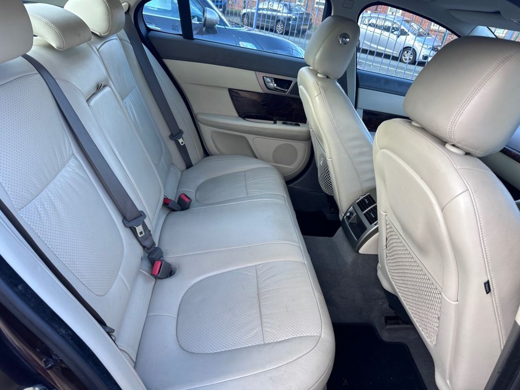 Used Jaguar XF 2010 for sale - 77369784: Photo 18