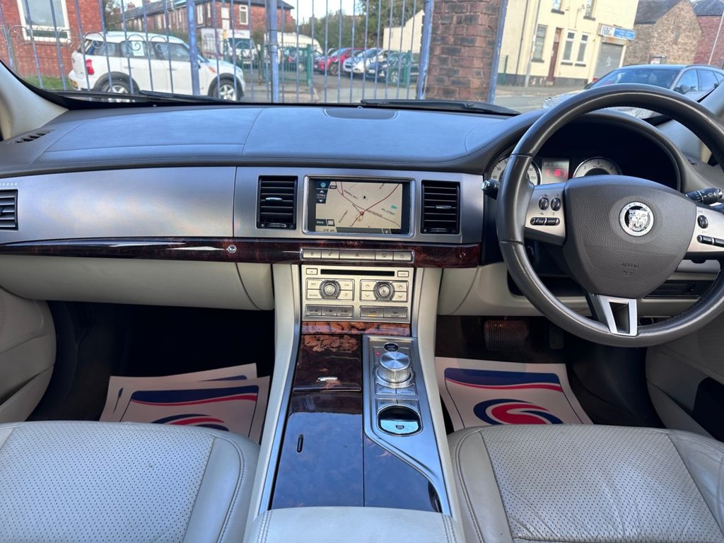 Used Jaguar XF 2010 for sale - 77369784: Photo 19